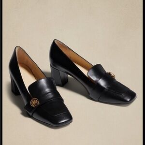 Italian leather loafer pump. Like new!